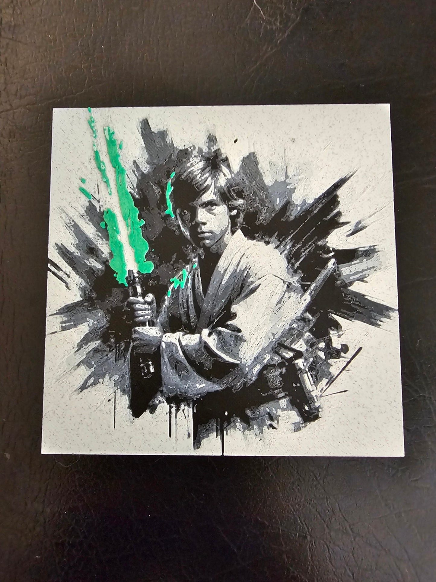 Young Luke Skywalker Close Up, Green or Blue Saber, 3D Hueforge Art